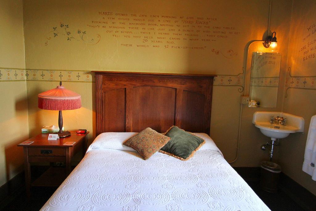 Lodge Mcmenamins Olympic Club