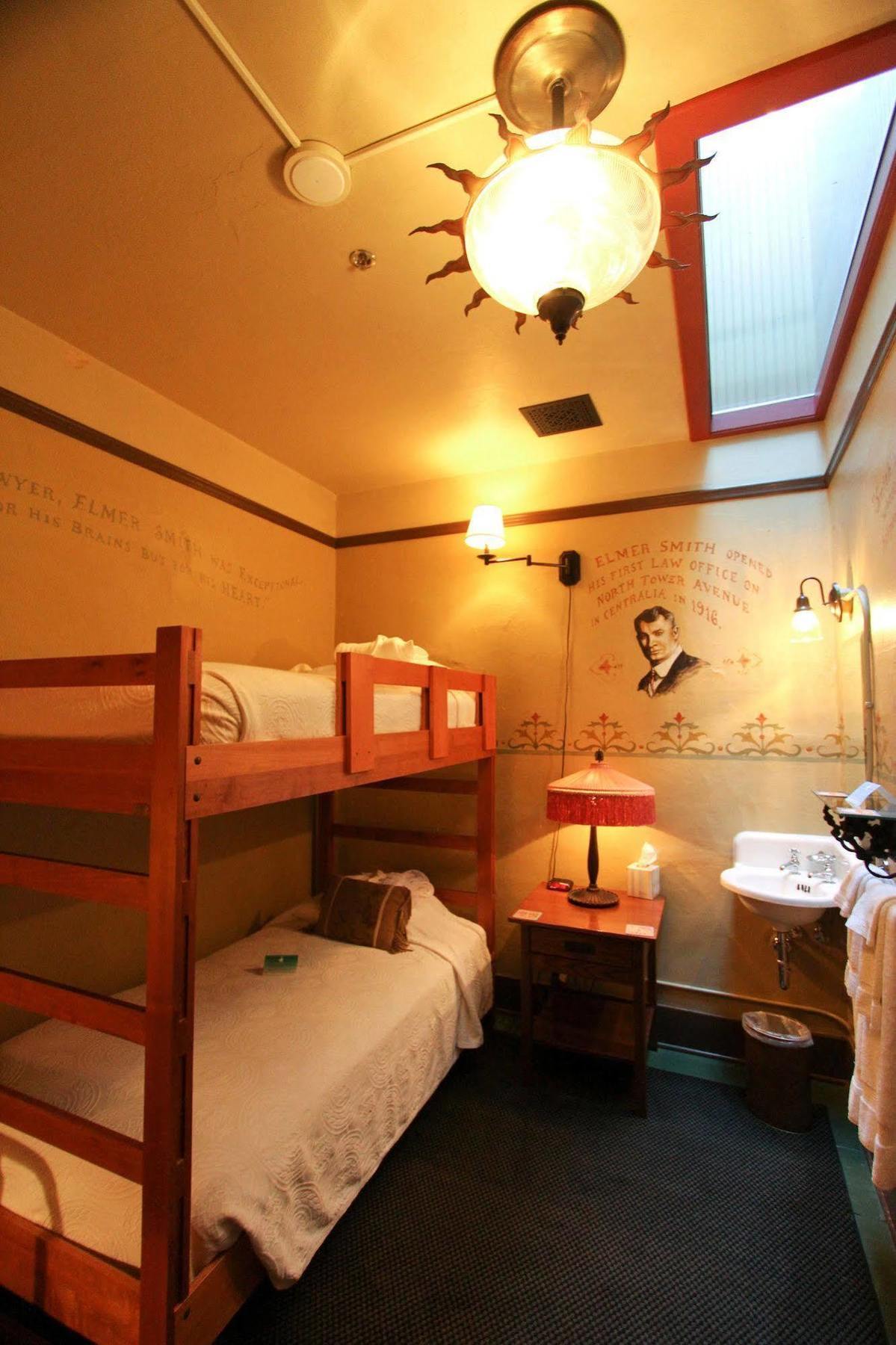 Mcmenamins Olympic Club Lodge Centralia