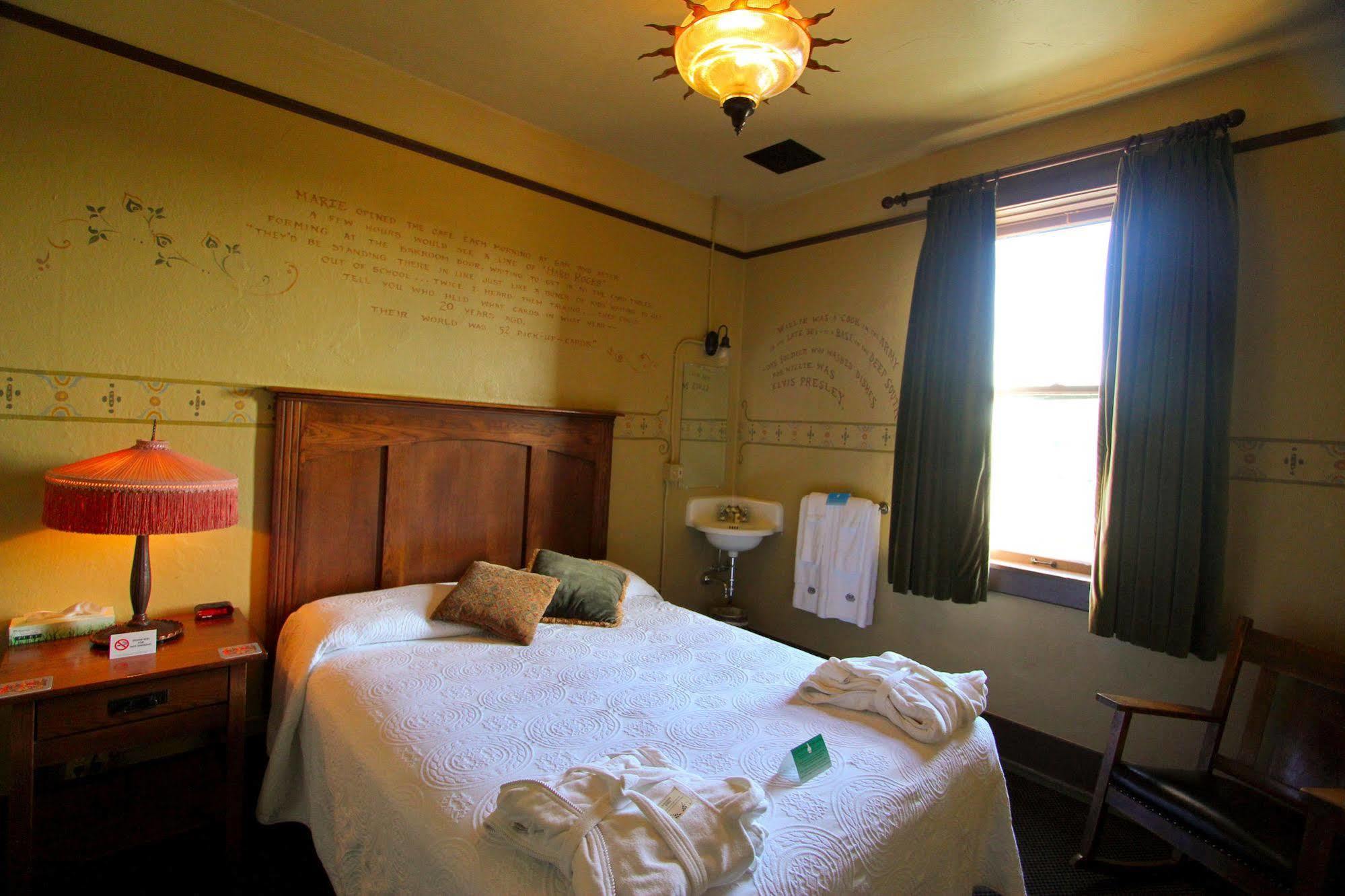 Lodge Mcmenamins Olympic Club *